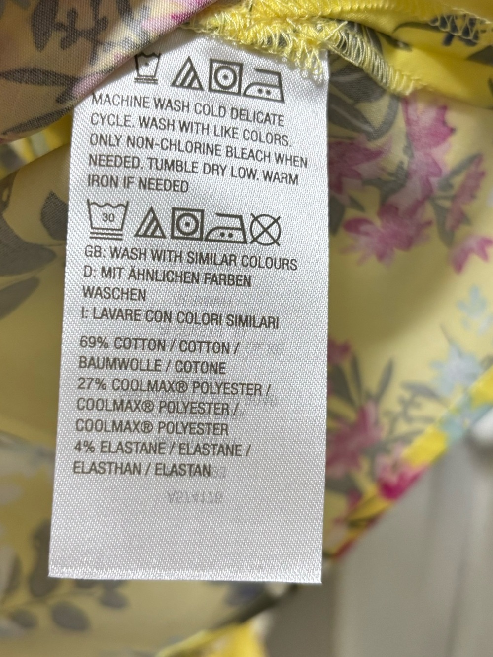 Denim & Co. Woman’s Large Printed Button
Front Shirt Yellow Floral New Tags - Picture 5 of 11